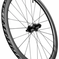 ZIPP Paire De Roues 303 S Carbon Disc Tubeless Sram/Shimano 11 ZIPP Paire De Roues 303 S Carbon Disc Tubeless Sram/Shimano -Vision Soldes Zipp 303 S Carbon Disc Tubeless Hinterrad 00 1918 528 000 2YukhBQRCbVeny